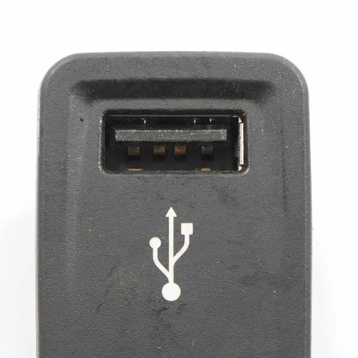  USB Socket Citroen Relay Peugeot Boxer Fiat Ducato Port Connector Plug - SKU 735545987 - Part number 735545987