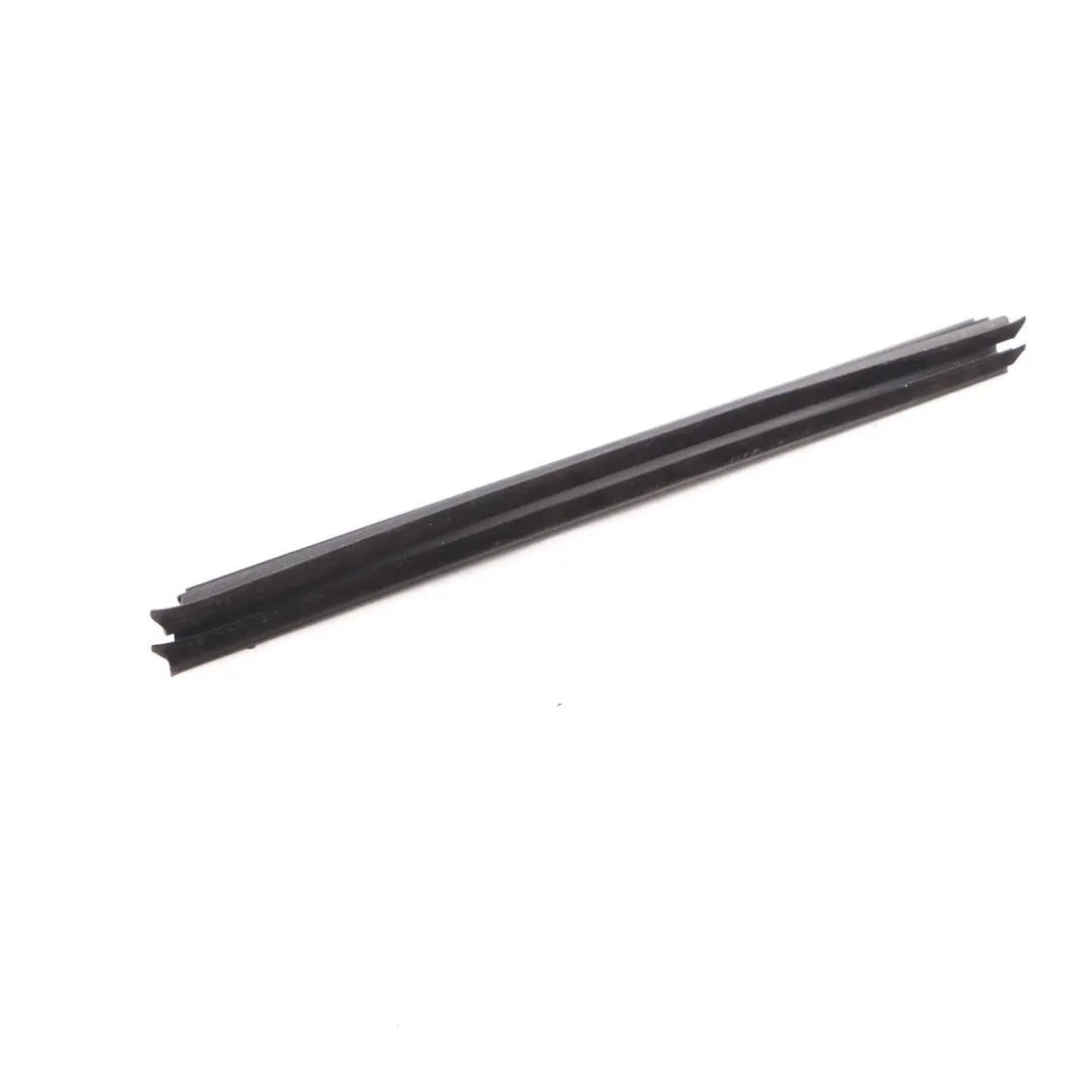 Joint Vitre Porte Arrière Gauche Bande Étanchéité Canal pour BMW G11 à propos du numéro de pièce 7355523 BMW G11 Joint Vitre Porte Arrière Gauche Bande Étanchéité Canal - SKU 7355523 - Numéro de pièce 7355523
