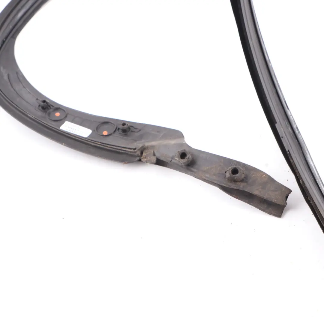 Door Seal Gasket Window Guide Rear Right O/S to BMW G11 with Part number 7355530 BMW G11 Door Seal Gasket Window Guide Rear Right O/S - SKU 7355530 - Part number 7355530
