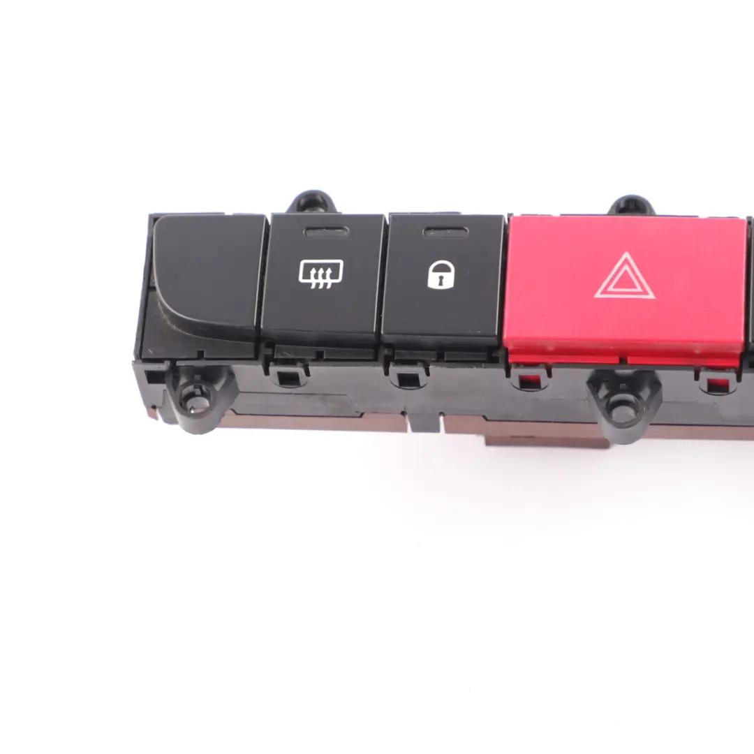 Citroen Relay Fiat Ducato Panel Przycisk Świateł Awaryjnych do o numerze 7355861650 Citroen Relay Fiat Ducato Panel Przycisk Świateł Awaryjnych - SKU 7355861650 - Numer Części 7355861650