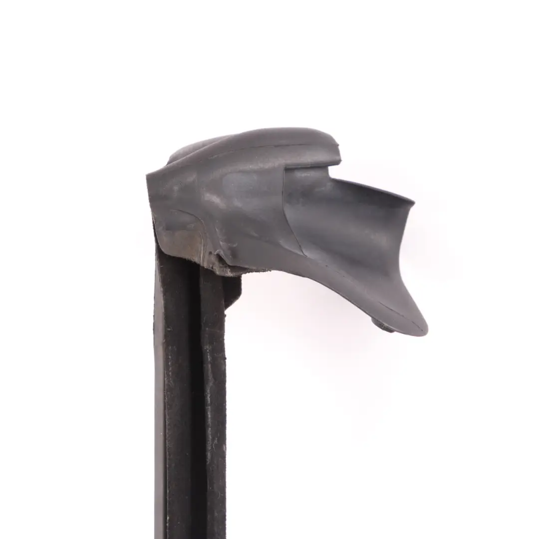 posteriore destra finestra interna guarnizione Weatherstrip per Mini F57 con numero di parte 7356302 Mini F57 posteriore destra finestra interna guarnizione Weatherstrip - SKU 7356302 - Numero di parte 7356302