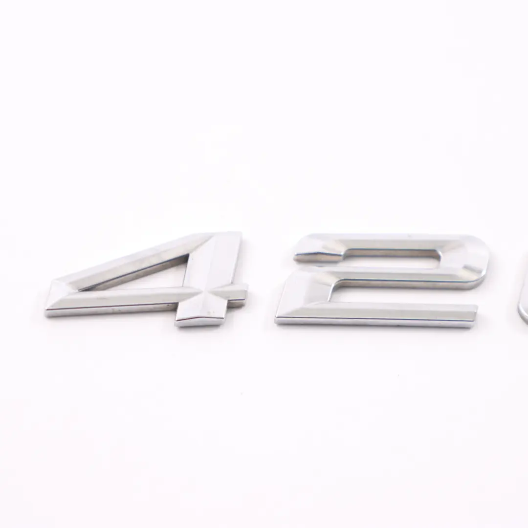 Schriftzug hinten aufgeklebt Kofferraumklappe 420d für BMW F32 F36 mit Teilenummer 7356330 BMW F32 F36 Schriftzug hinten aufgeklebt Kofferraumklappe 420d - SKU 7356330-1 - Teilenummer 7356330