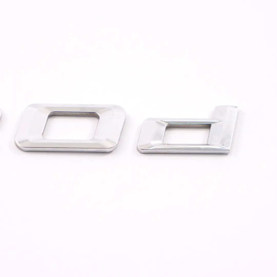 Emblema Lettering posteriore aderente 420d per BMW F32 F36 con numero di parte 7356330 BMW F32 F36 Emblema Lettering posteriore aderente 420d - SKU 7356330-1 - Numero di parte 7356330