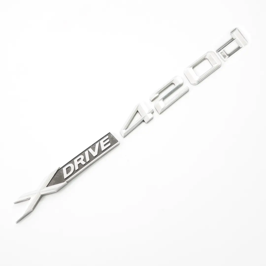 Emblema Lettering posteriore aderente xDrive 420d per BMW F32 F36 con numero di parte 7356330 BMW F32 F36 Emblema Lettering posteriore aderente xDrive 420d - SKU 7356330 - Numero di parte 7356330