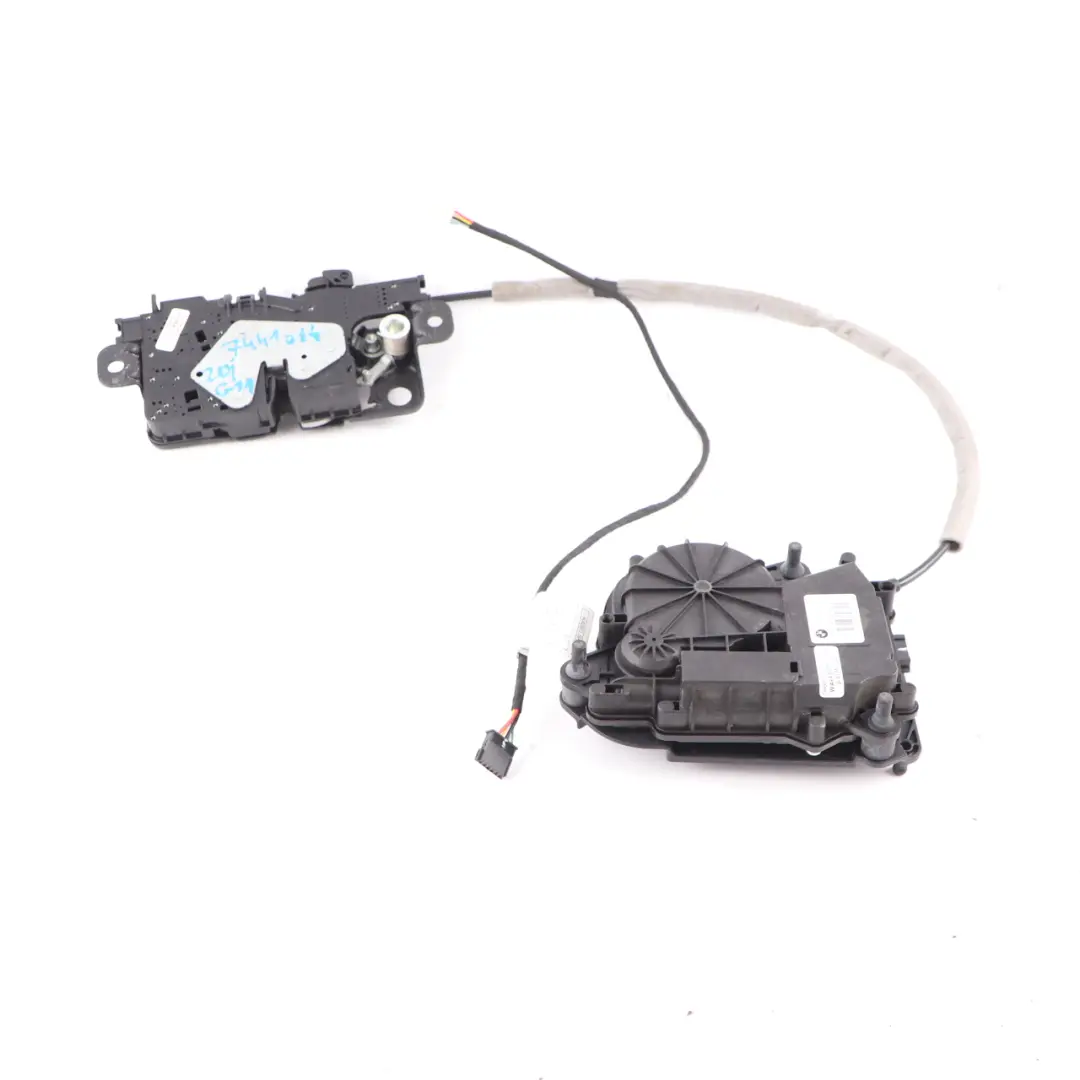 Trunk Lid Power Lock Drive Motor Control Unit Rear Lock to BMW G11 G12 with Part number 7357097 BMW G11 G12 Trunk Lid Power Lock Drive Motor Control Unit Rear Lock - SKU 7357097 - Part number 7357097