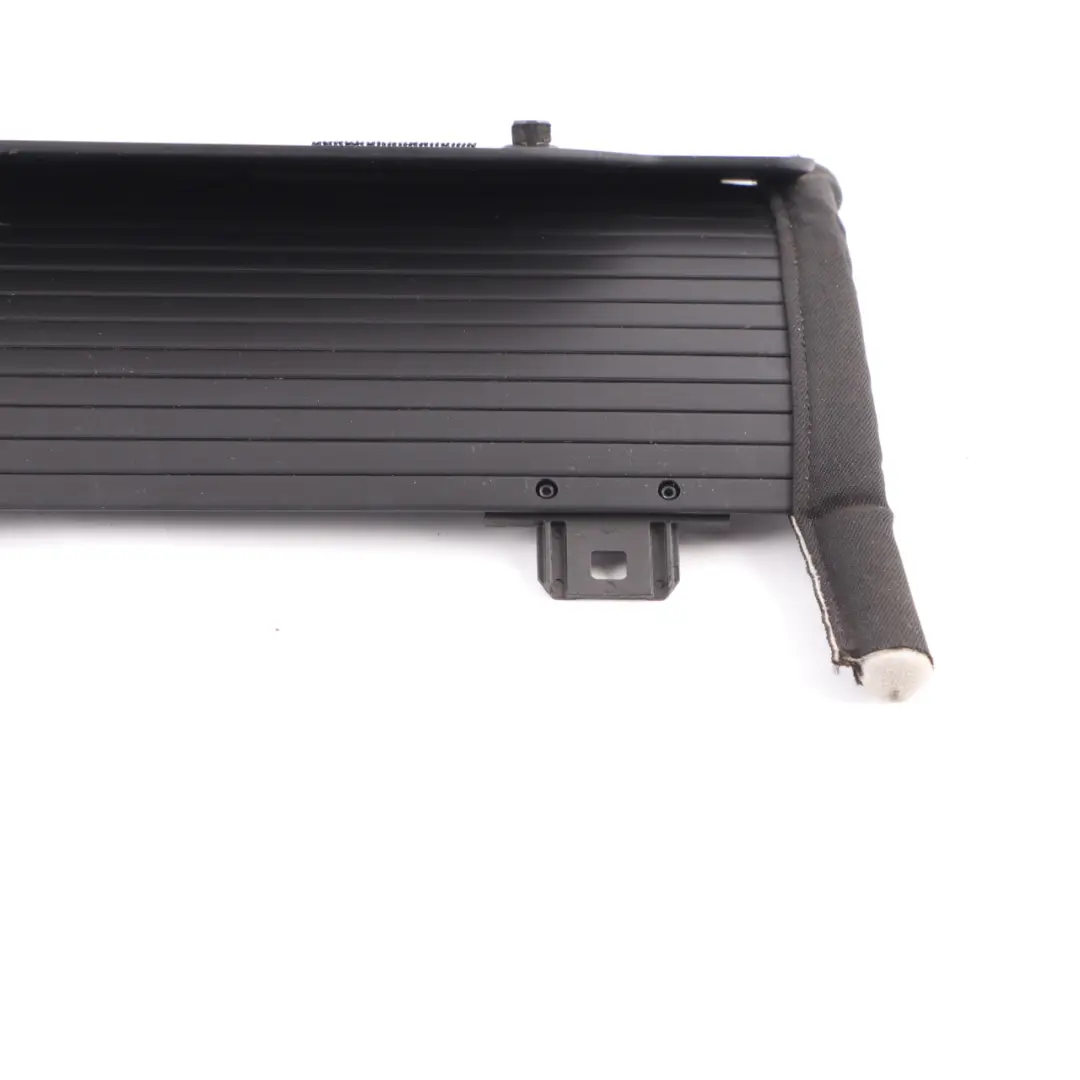 Coprisedile Staffa Posteriore Coperchio Gap Shutter Nero per BMW G11 G12 con numero di parte 7357453 BMW G11 G12 Coprisedile Staffa Posteriore Coperchio Gap Shutter Nero - SKU 7357453 - Numero di parte 7357453