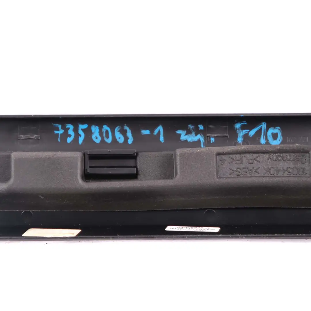 Tapa Interior Puerta Entrada Tira Delantera Izquierda Derecha para BMW F10 F11 con número de pieza 7358063 BMW F10 F11 Tapa Interior Puerta Entrada Tira Delantera Izquierda Derecha - SKU 7358063-1 - Número de pieza 7358063