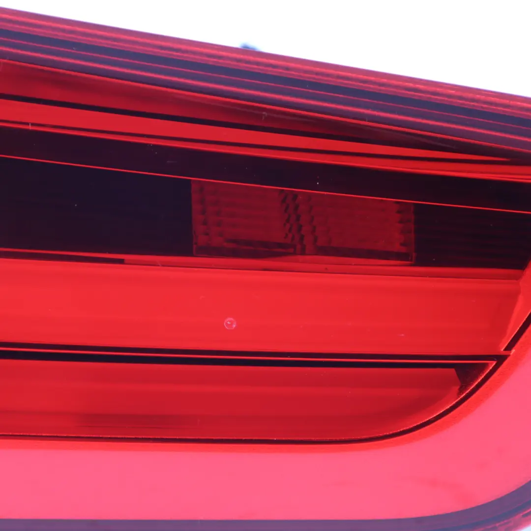 Feu dans le couvercle du coffre arrière gauche pour BMW F20 F21 LCI à propos du numéro de pièce 7359019 BMW F20 F21 LCI Feu dans le couvercle du coffre arrière gauche - SKU 7359019-1 - Numéro de pièce 7359019