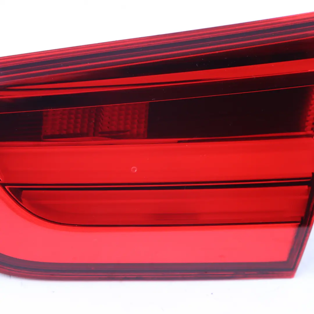  Luz Trasera BMW F20 F21 LCI Luz en Tapa Maletero Derecha Embellecedor Panel - SKU 7359020-1 - Número de pieza 7359020