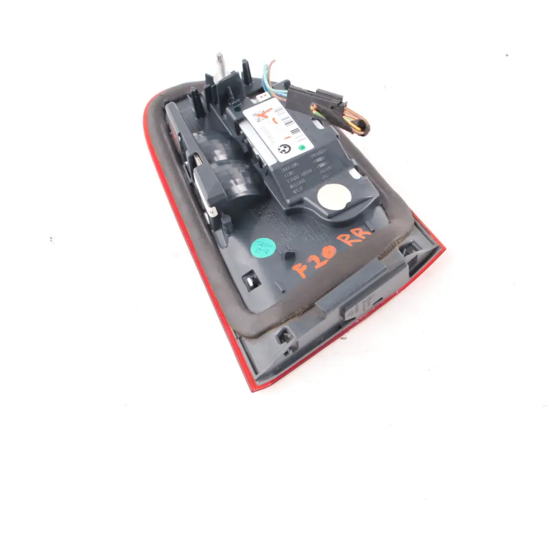  Luz Trasera BMW F20 F21 LCI Luz en Tapa Maletero Derecha Embellecedor Panel - SKU 7359020-1 - Número de pieza 7359020