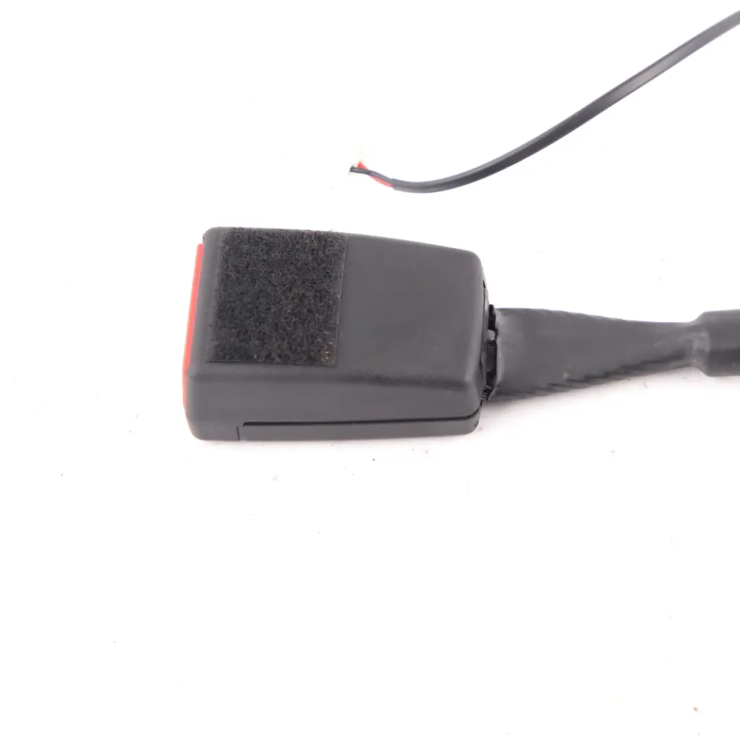 Fibbia sedile BMW F90 M5 G11 G30 Tensionator cintura inferior anteriore sinistra per con numero di parte 7359090 Fibbia sedile BMW F90 M5 G11 G30 Tensionator cintura inferior anteriore sinistra - SKU 7359090 - Numero di parte 7359090