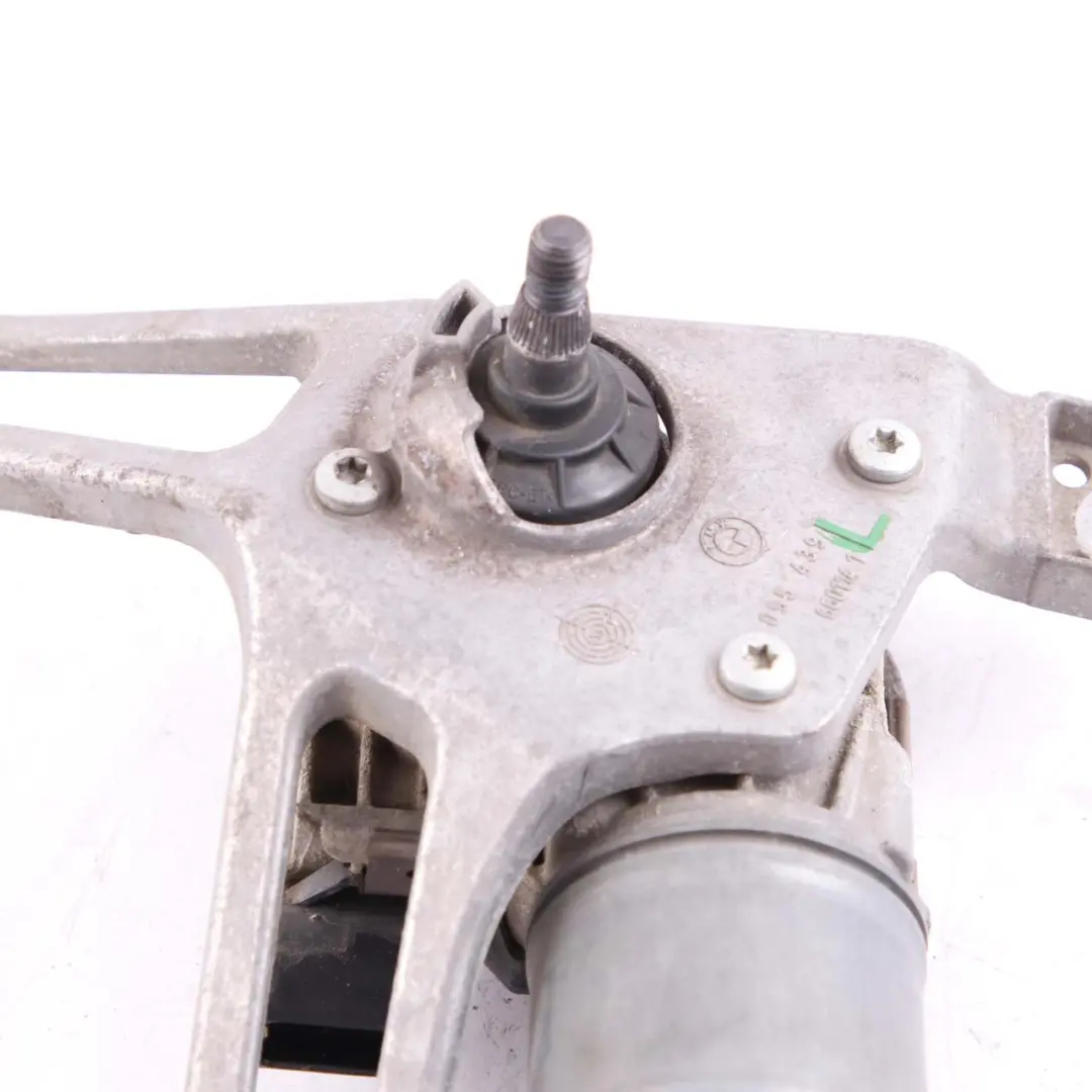 Wiper Motor BMW i3 I01 Front Windscreen Linkage System Left N/S to with Part number 7359449 Wiper Motor BMW i3 I01 Front Windscreen Linkage System Left N/S - SKU 7359449 - Part number 7359449