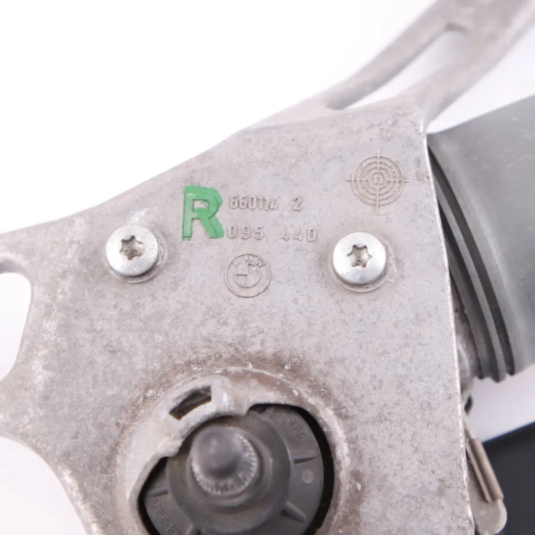 Silnik Wycieraczki Przód Prawy do BMW i3 I01 o numerze 7359450 BMW i3 I01 Silnik Wycieraczki Przód Prawy - SKU 7359450 - Numer Części 7359450