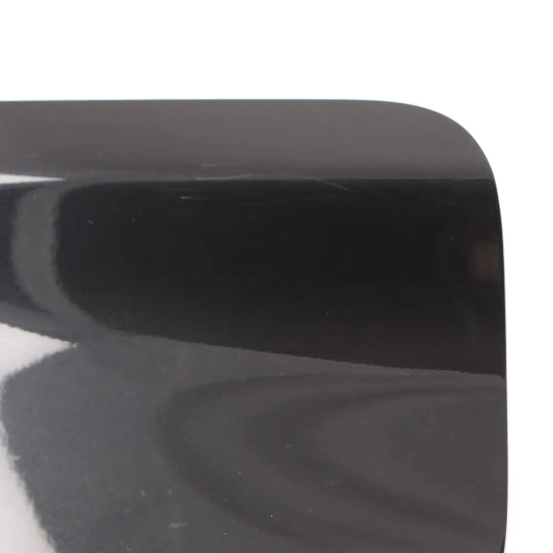 Kraftstoffeinfüllstutzen Klappenabdeckung Schwarz Saphir für BMW X1 F48 mit Teilenummer 7359631 BMW X1 F48 Kraftstoffeinfüllstutzen Klappenabdeckung Schwarz Saphir - SKU 7359631-BS - Teilenummer 7359631