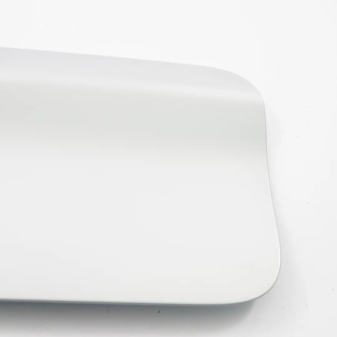 Riempimento carburante con coperchio a ribalta Glacier Silver - A83 per BMW X1 F48 con numero di parte 7359631 BMW X1 F48 Riempimento carburante con coperchio a ribalta Glacier Silver - A83 - SKU 7359631-GSB - Numero di parte 7359631