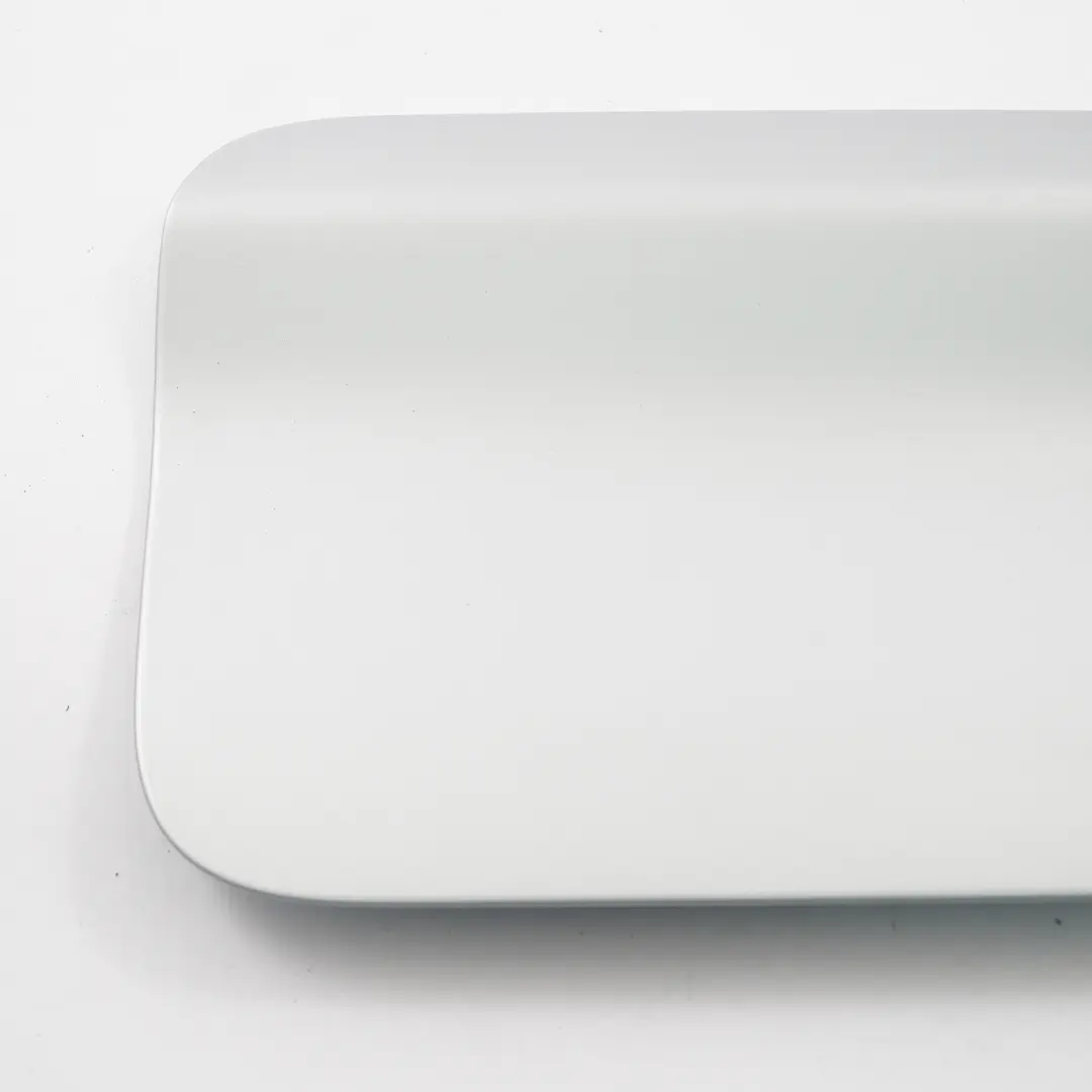 Couvercle de la trappe de remplissage de carburant Glacier Silver A83 pour BMW X1 F48 à propos du numéro de pièce 7359631 BMW X1 F48 Couvercle de la trappe de remplissage de carburant Glacier Silver A83 - SKU 7359631-GSB - Numéro de pièce 7359631