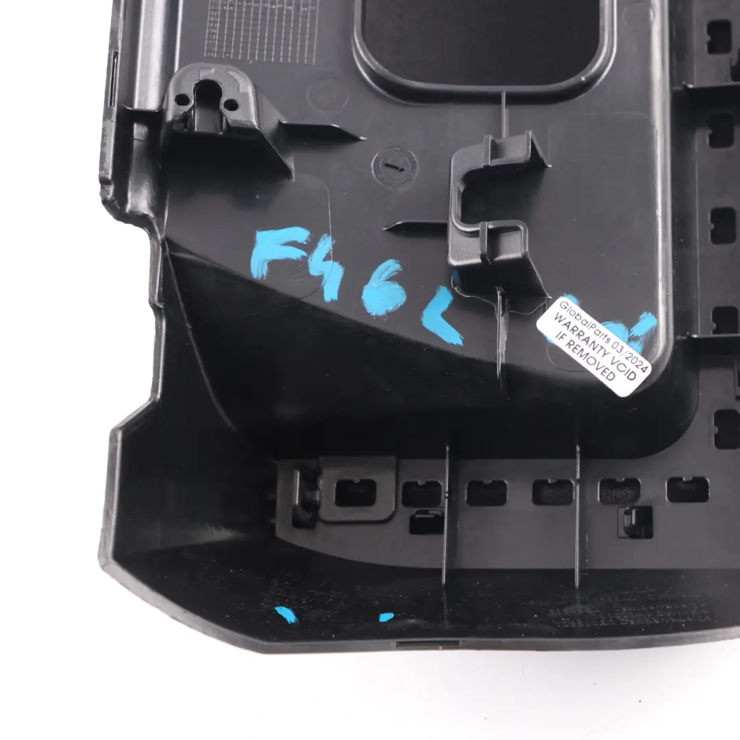 Vano Portaoggetti Sedile Centrale Vassoio Portaoggetti Sinistro per BMW F46 con numero di parte 7360295 BMW F46 Vano Portaoggetti Sedile Centrale Vassoio Portaoggetti Sinistro - SKU 7360295 - Numero di parte 7360295