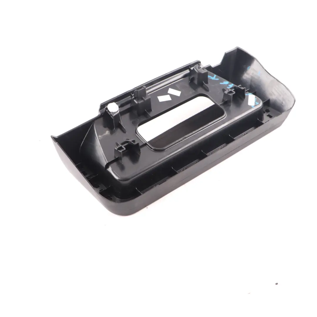 Compartiment Rangement Siège Central Droit Bac pour BMW F46 à propos du numéro de pièce 7360296 BMW F46 Compartiment Rangement Siège Central Droit Bac - SKU 7360296 - Numéro de pièce 7360296