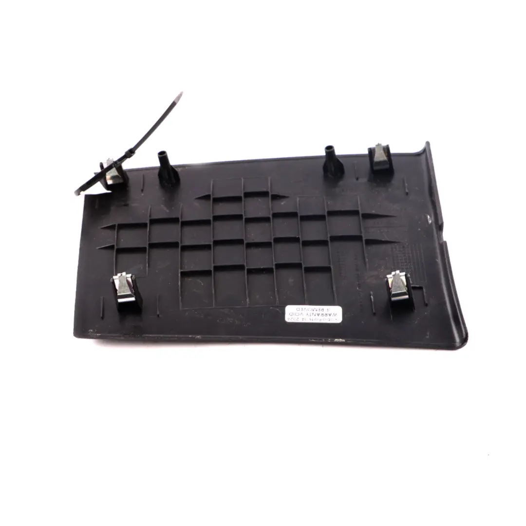 Couvercle porte Porte hayon gauche Service Cover Noir pour Mini F54 Clubman à propos du numéro de pièce 7360891 Mini F54 Clubman Couvercle porte Porte hayon gauche Service Cover Noir - SKU 7360891 - Numéro de pièce 7360891