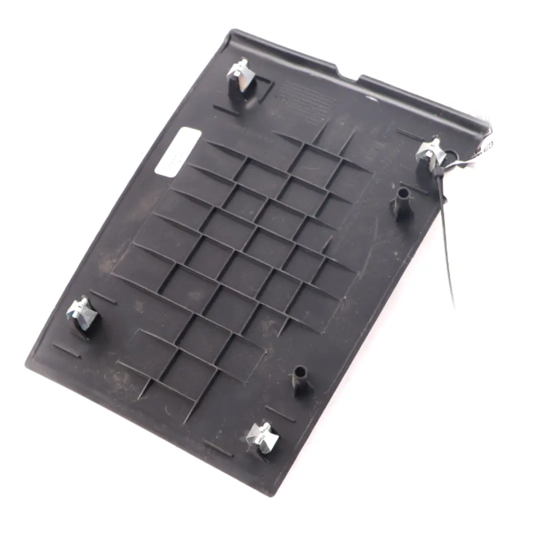 Couvercle garniture couvercle service hayon arrière droit pour Mini F54 à propos du numéro de pièce 7360892 Mini F54 Couvercle garniture couvercle service hayon arrière droit - SKU 7360892 - Numéro de pièce 7360892