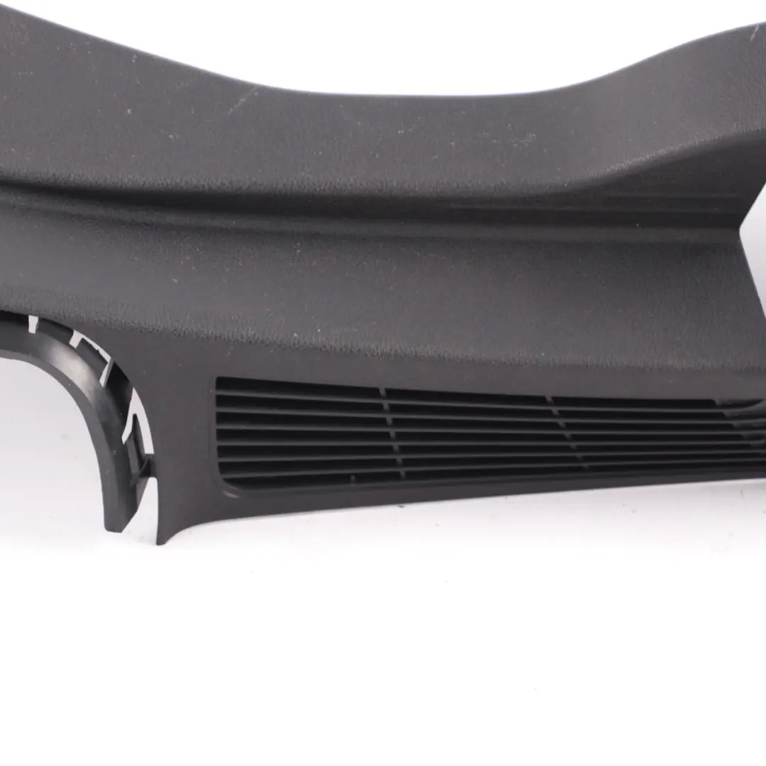 BMW F46 Trunk Boot Trim Panel Railing Rail Tapa Derecha Negro 7327010 - SKU 7360950 - Número de pieza 7360950