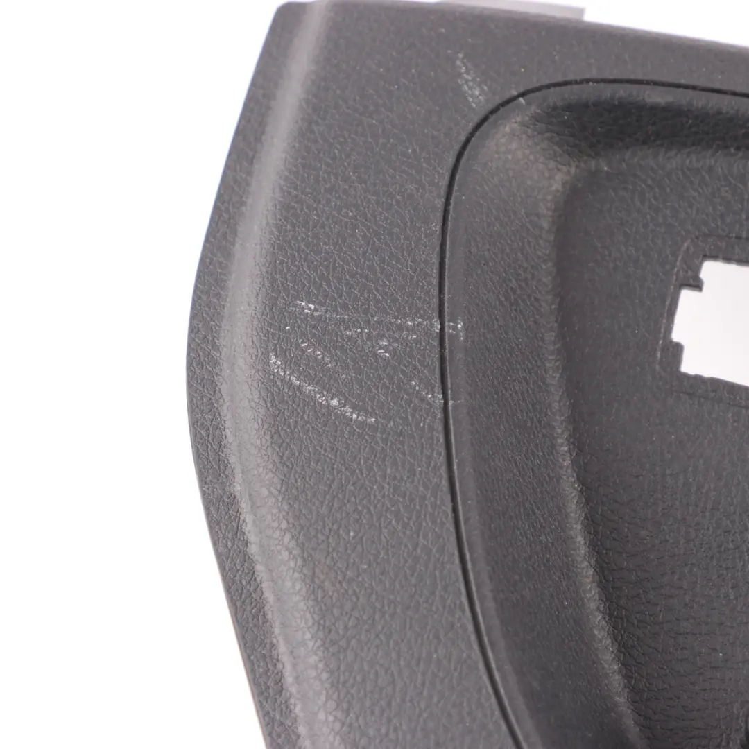 BMW F46 Coffre voiture Panneau d'habillage coffre Cache rail droit Noir 7327010 - SKU 7360950 - Numéro de pièce 7360950