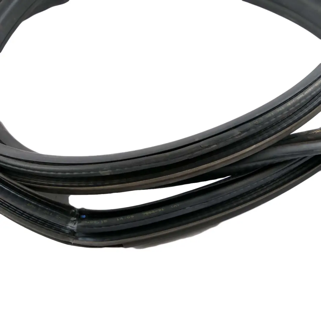 Door Weatherstrip Seal Sealing Gasket Right O/S Black to BMW i3 I01 with Part number 7361018 BMW i3 I01 Door Weatherstrip Seal Sealing Gasket Right O/S Black - SKU 7361018 - Part number 7361018