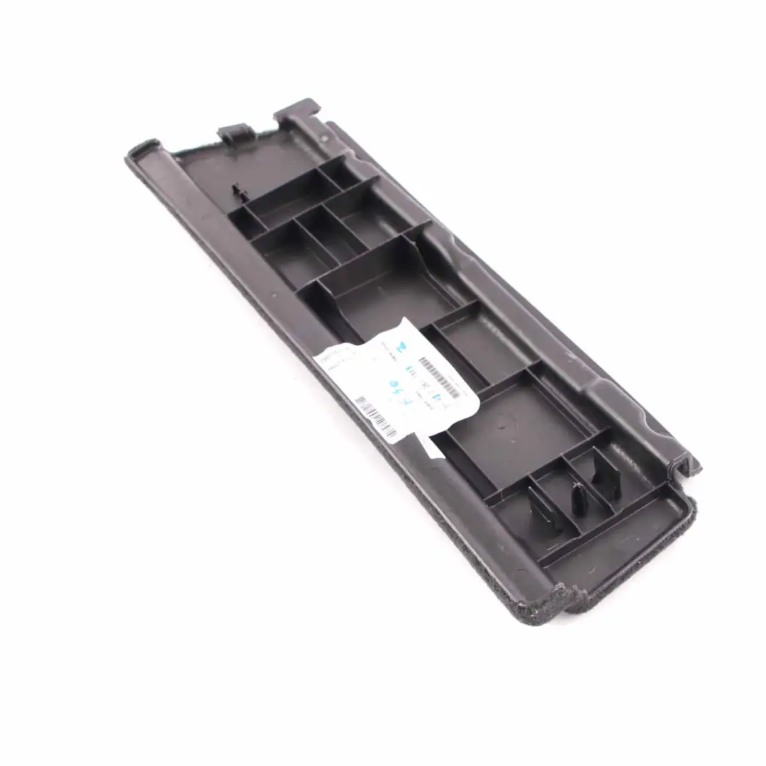 Coffre voiture BMW F36 Panneau protection inférieur côté coffre droit anthracite pour à propos du numéro de pièce 7361788 Coffre voiture BMW F36 Panneau protection inférieur côté coffre droit anthracite - SKU 7361788 - Numéro de pièce 7361788