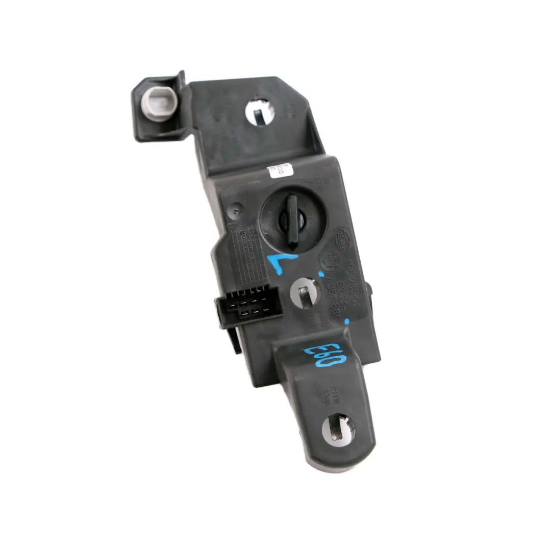 Wkład Lampy Lewy Tył Mocowanie Żarówek do BMW E60 LCI M5 o numerze 7361881 BMW E60 LCI M5 Wkład Lampy Lewy Tył Mocowanie Żarówek - SKU 7361881 - Numer Części 7361881