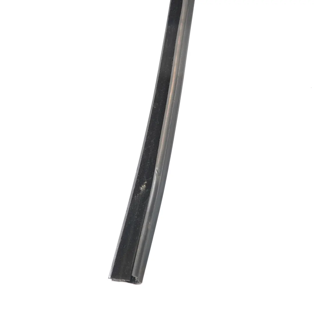 BMW X1 F48 Uszczelka Szyby Lewa Przednia Prowadnica Szyby 7362239 - SKU 7362237 - Numer Części 7362237