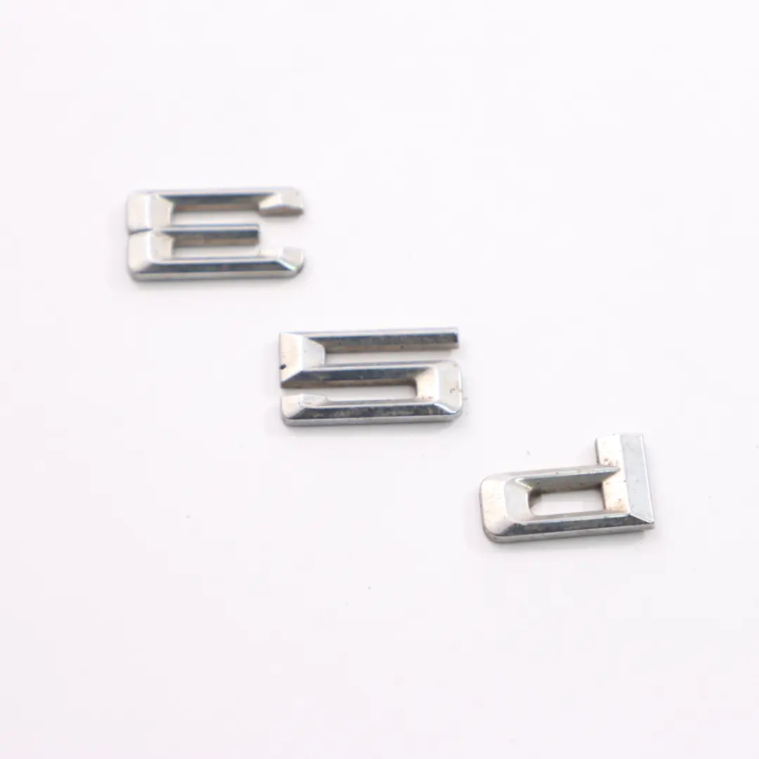 N57Z Logo Znaczek Klapy Bagażnika 35d do BMW X4 F26 o numerze 7362493 BMW X4 F26 N57Z Logo Znaczek Klapy Bagażnika 35d - SKU 7362493-1 - Numer Części 7362493