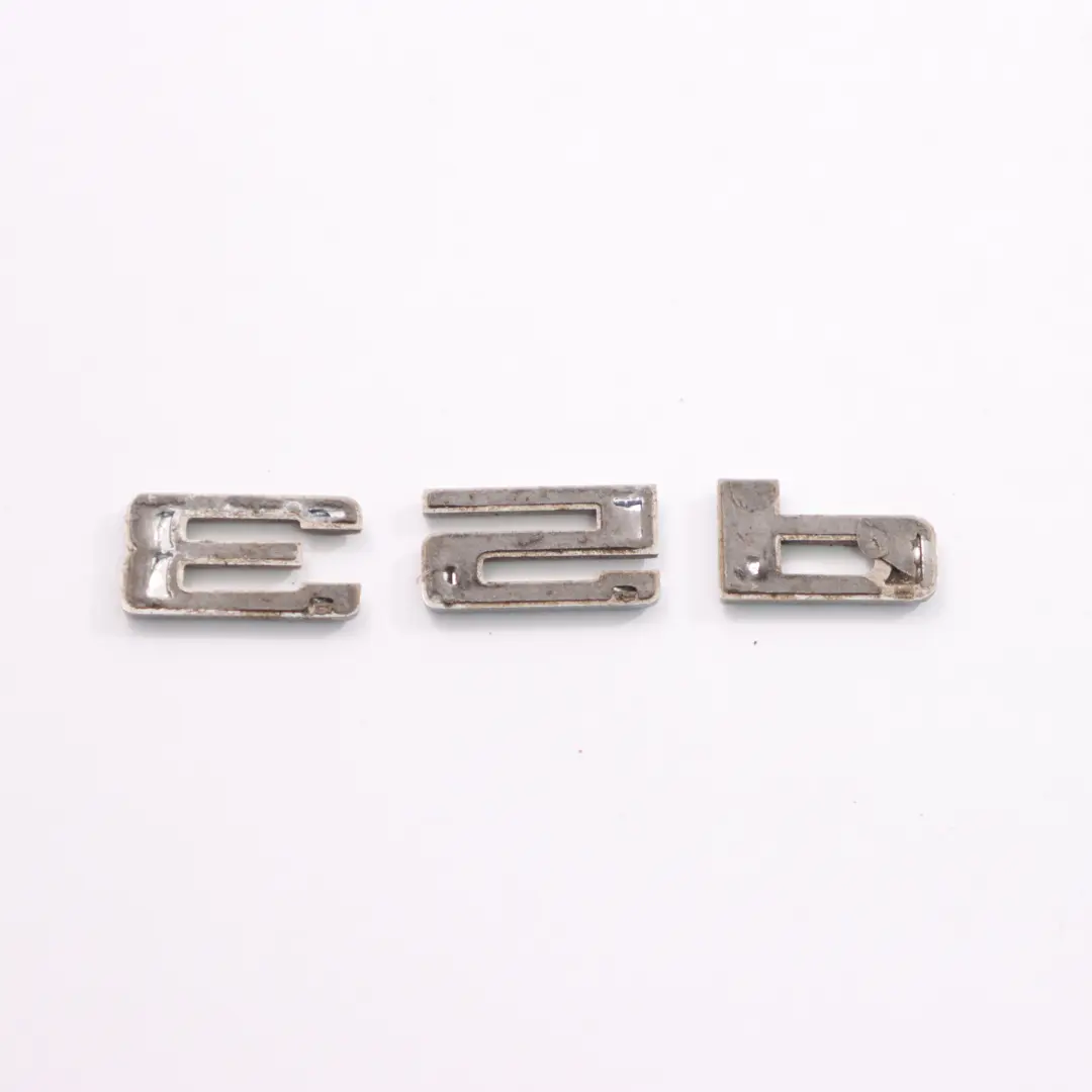 BMW X4 F26 N57Z Logo Znaczek Klapy Bagażnika 35d - SKU 7362493-1 - Numer Części 7362493