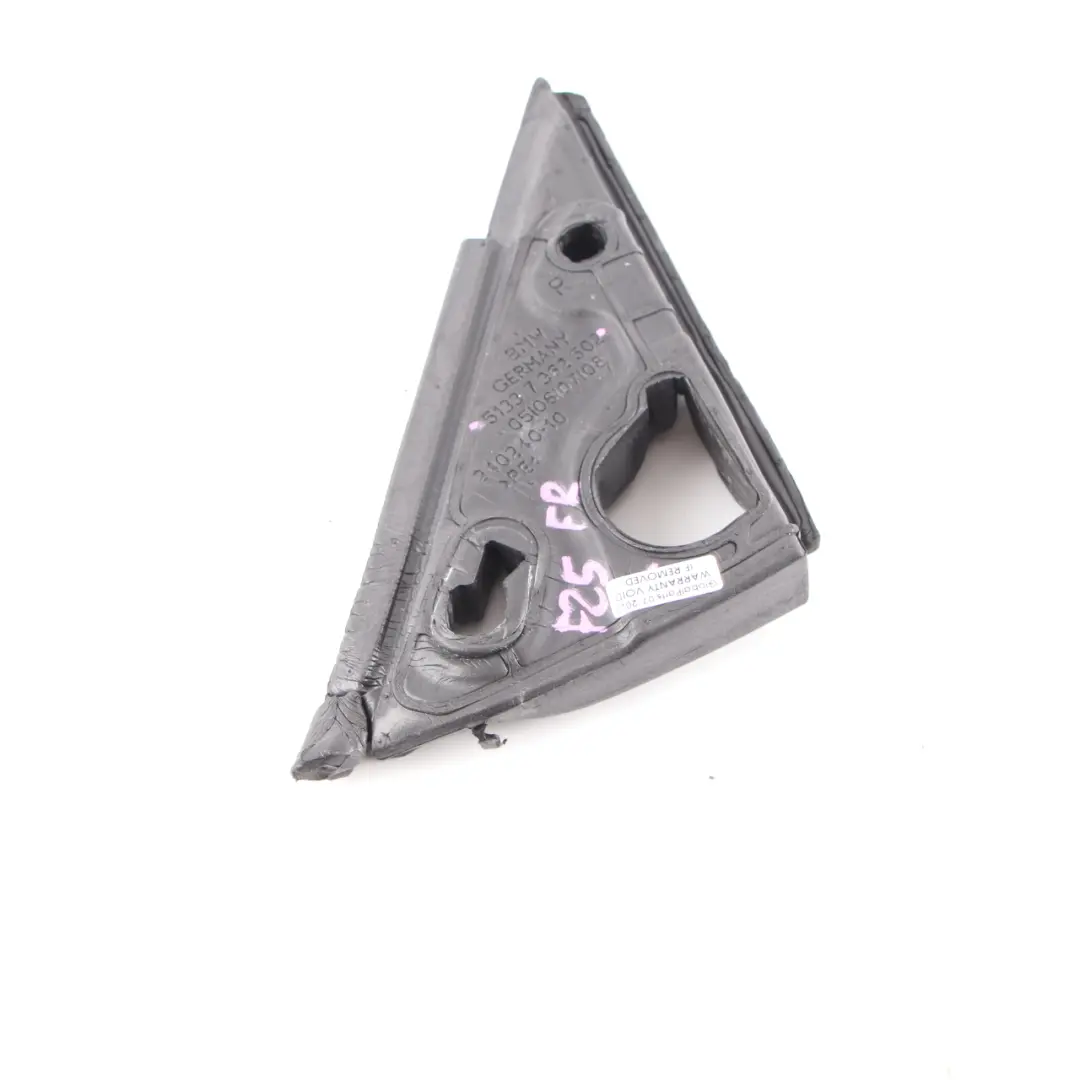 Guarnizione Copri Specchio Triangolo Anteriore Destro per BMW X3 F25 con numero di parte 7362502 BMW X3 F25 Guarnizione Copri Specchio Triangolo Anteriore Destro - SKU 7362502 - Numero di parte 7362502