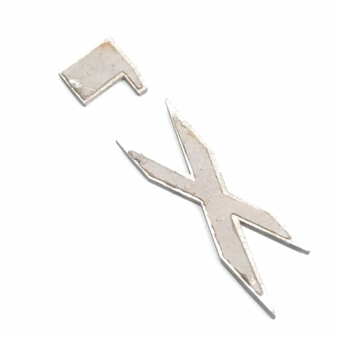 Lettrage Embleme Insigne Colle Arriere X1 pour BMW X1 E84 à propos du numéro de pièce 7362539 BMW X1 E84 Lettrage Embleme Insigne Colle Arriere X1 - SKU 7362539-1 - Numéro de pièce 7362539