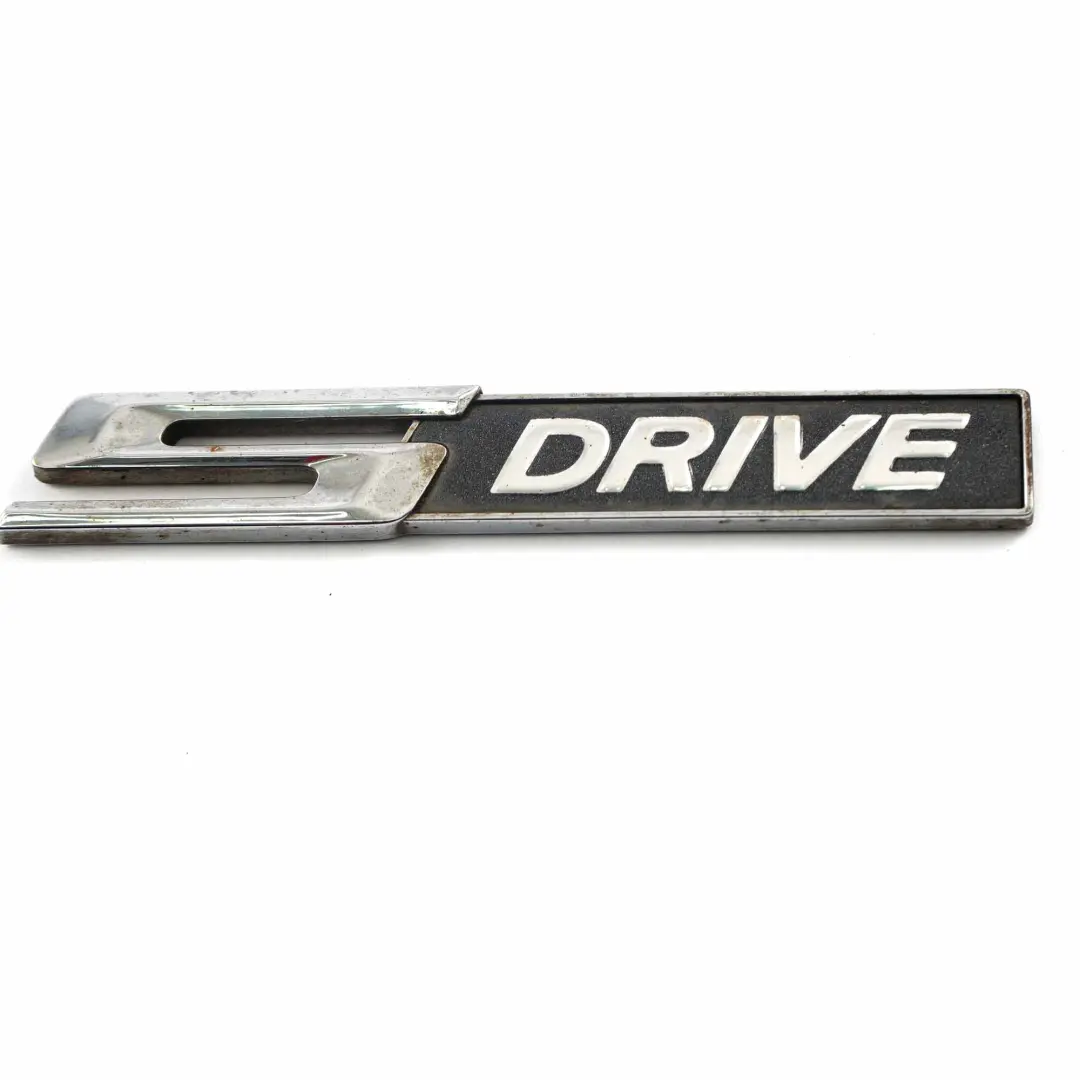 BMW X1 E84 Emblema Insignia Letras SDrive 18d Logo Trim - SKU 7362541 - Número de pieza 7362541
