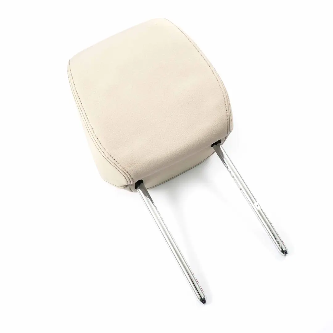 Poggiatesta Sedile Anteriore In Pelle Oyster Sinistro Destro per BMW F30 F31 con numero di parte 7362619 BMW F30 F31 Poggiatesta Sedile Anteriore In Pelle Oyster Sinistro Destro - SKU 7362619 - Numero di parte 7362619