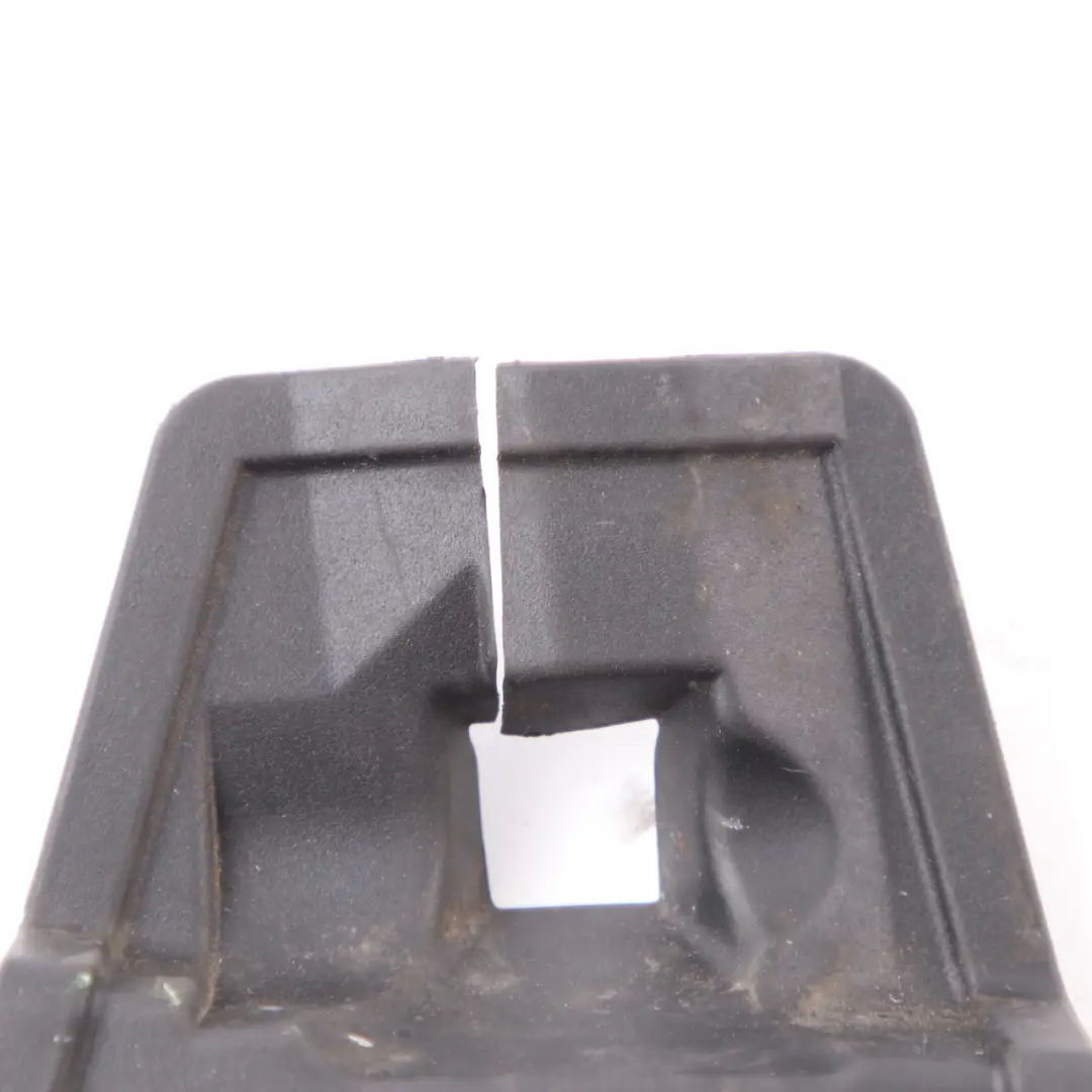 Puerta Sello Bisagra Tapa Delantera Izquierda Inferior Goma para BMW i3 I01 con número de pieza 7363175 BMW i3 I01 Puerta Sello Bisagra Tapa Delantera Izquierda Inferior Goma - SKU 7363175 - Número de pieza 7363175