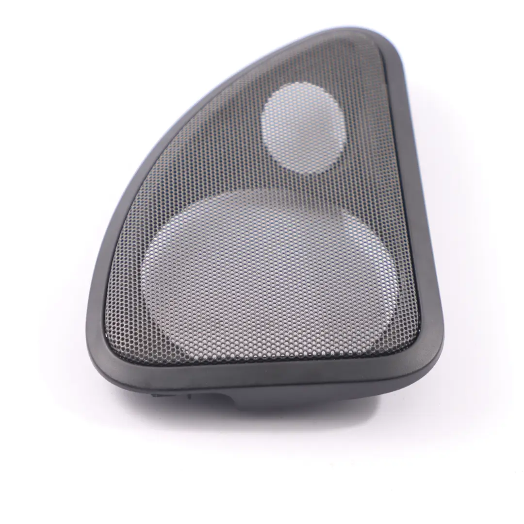 Altavoz Cubierta Recorte Trasero Derecho Harman Kardon Negro 7358946 para BMW X4 F26 con número de pieza 7364034 BMW X4 F26 Altavoz Cubierta Recorte Trasero Derecho Harman Kardon Negro 7358946 - SKU 7364034 - Número de pieza 7364034