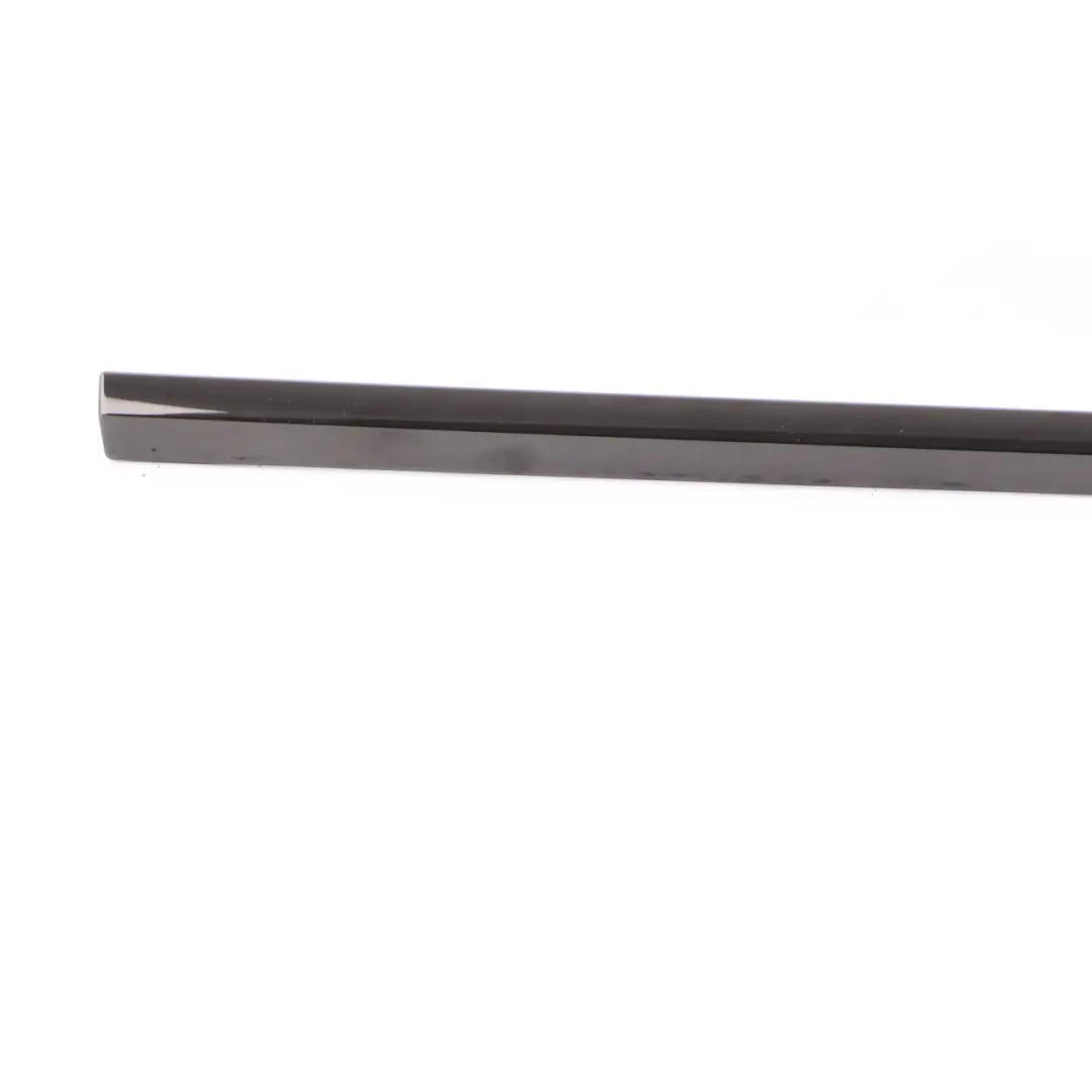 Türleiste hinten links untere Zierleiste A2126903782 für Mercedes W212 mit Teilenummer 7364355 Mercedes W212 Türleiste hinten links untere Zierleiste A2126903782 - SKU 7364355 - Teilenummer 7364355