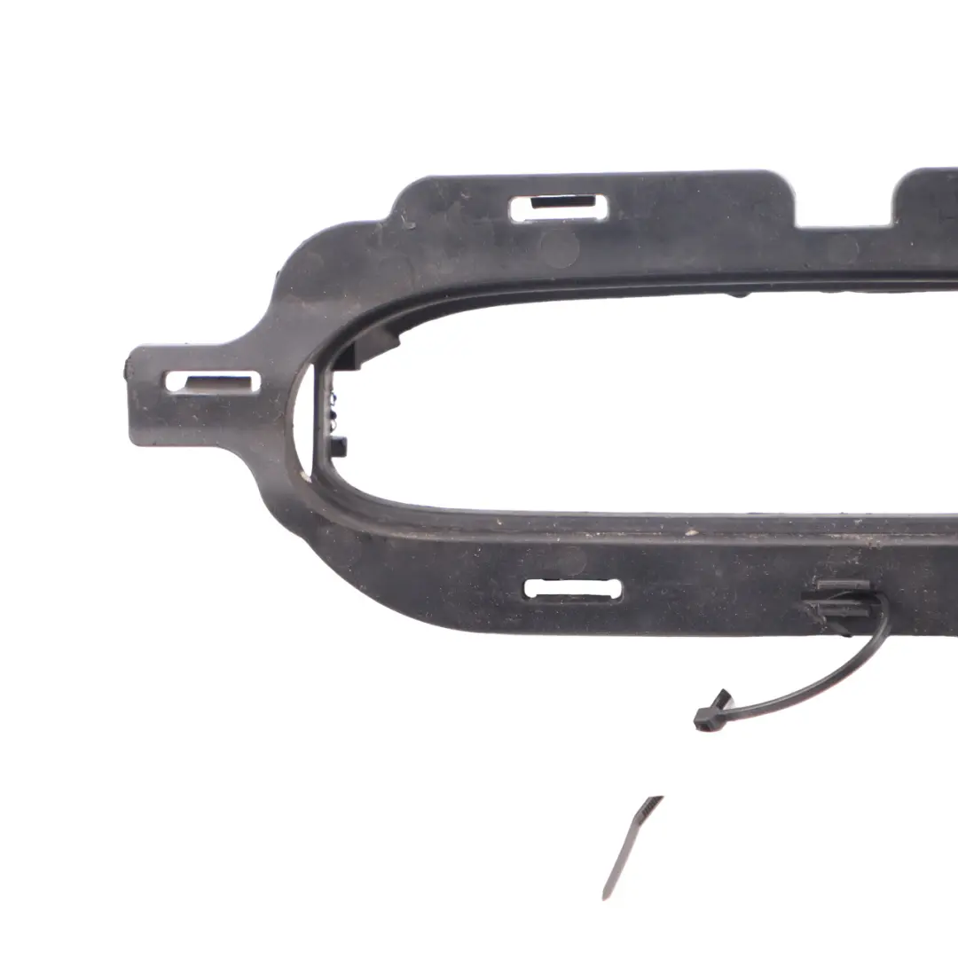 Mini F55 F56 F57 Fixation l'entourage antibrouillard pare chocs arrière - SKU 7365140 - Numéro de pièce 7365140