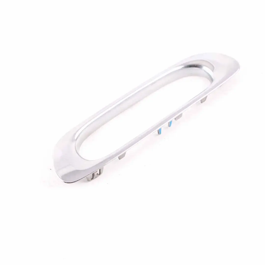 Ramka lampki zderzaka tył chrom do Mini F55 F56 F57 o numerze 7365737 Mini F55 F56 F57 Ramka lampki zderzaka tył chrom - SKU 7365737-1 - Numer Części 7365737