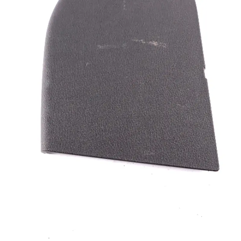 BMW F46 Embellecedor panel portón trasero maletero Negro Trasero Derecho 7365982 - SKU 7414932 - Número de pieza 7414932