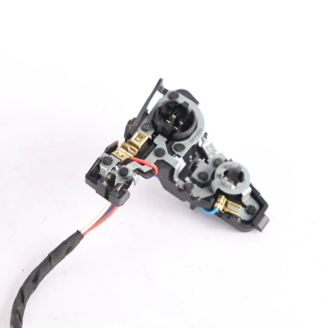 Portalámparas BMW F32 F36 Trasero Derecho Lámpara Socket Panel Lateral para con número de pieza 7366070 Portalámparas BMW F32 F36 Trasero Derecho Lámpara Socket Panel Lateral - SKU 7366070 - Número de pieza 7366070