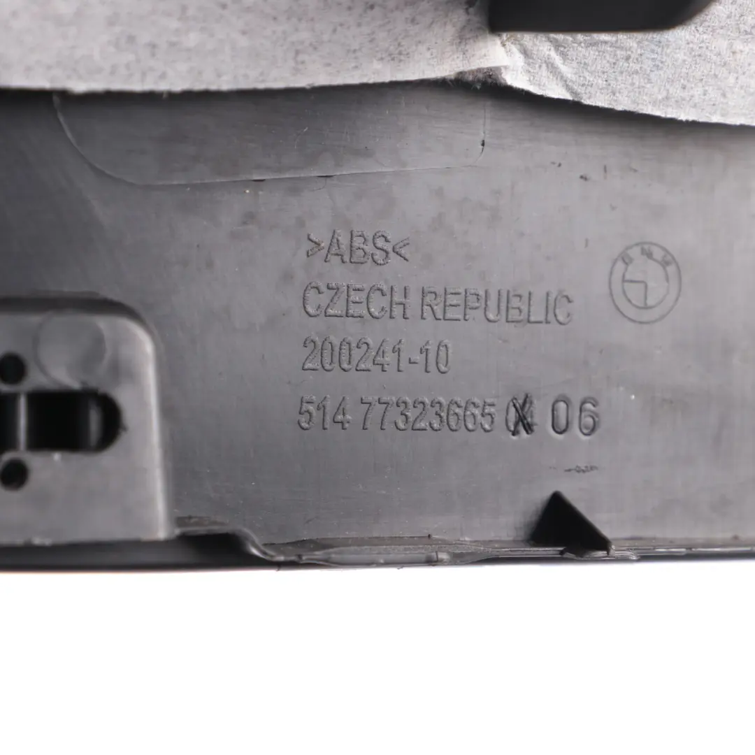 Säule C Säule Bottom Trim hinten links Cover Panel schwarz 7323665 für BMW F46 mit Teilenummer 7366841 BMW F46 Säule C Säule Bottom Trim hinten links Cover Panel schwarz 7323665 - SKU 7366841 - Teilenummer 7366841