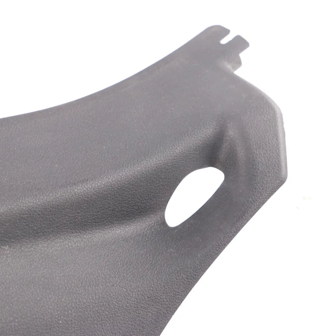 BMW F46 Säule C Säule Bottom Trim hinten links Cover Panel schwarz 7323665 - SKU 7366841 - Teilenummer 7366841
