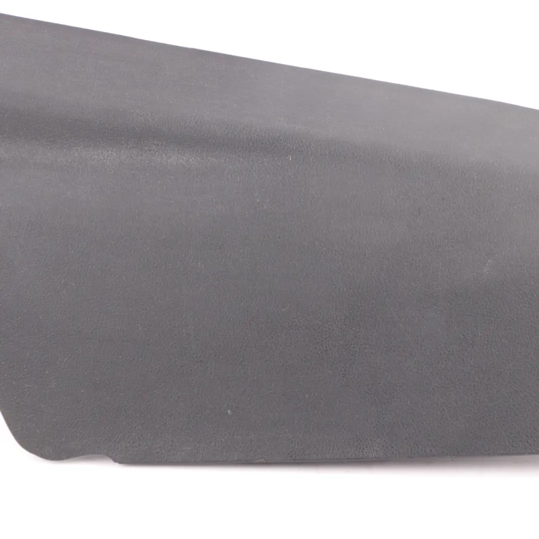 BMW F46 Säule C Säule Bottom Trim hinten rechts Cover Panel schwarz 7323666 - SKU 7366842 - Teilenummer 7366842