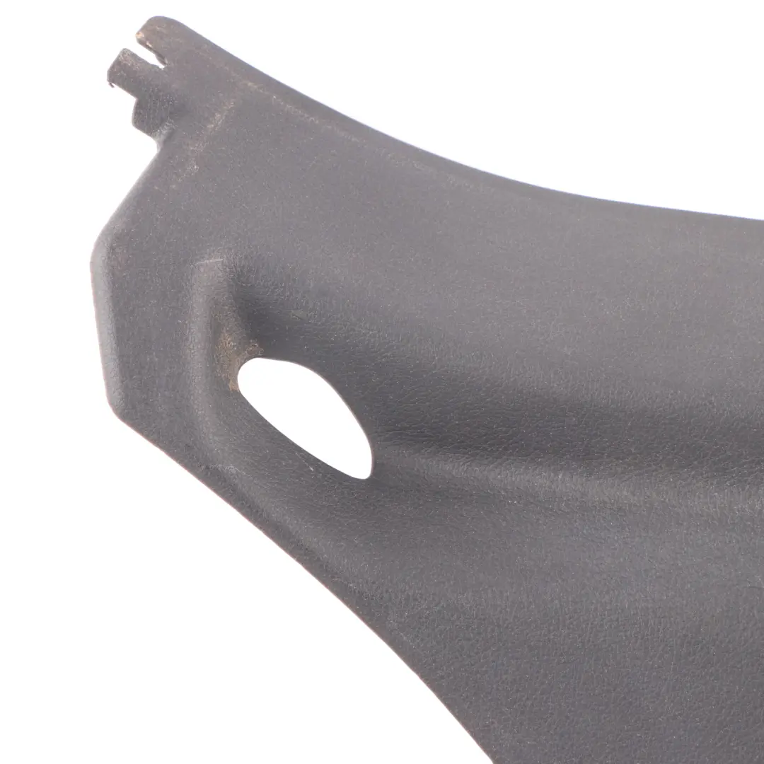 BMW F46 Columna C Pilar Inferior Recorte Trasero Derecho Cubierta Negro 7323666 - SKU 7366842 - Número de pieza 7366842