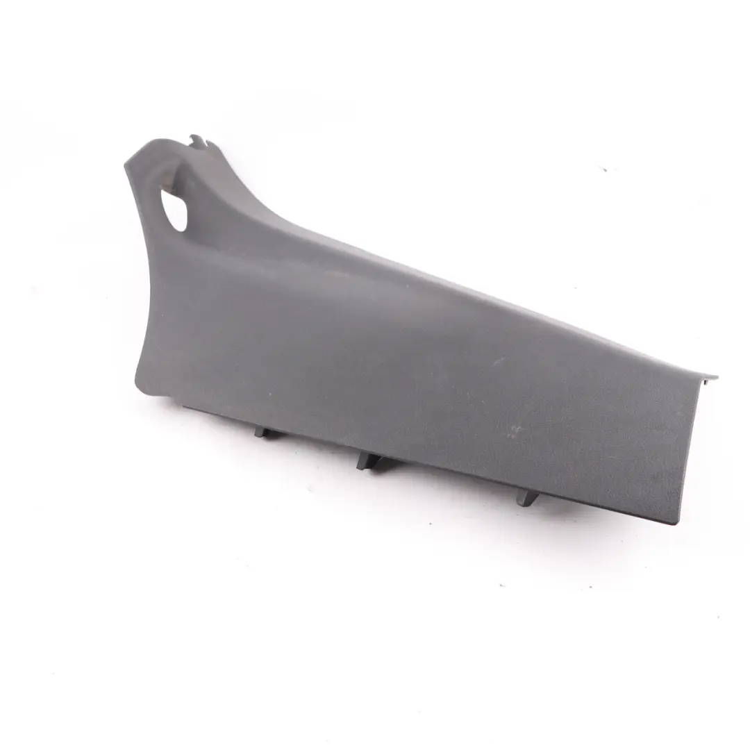 BMW F46 Colonna C Bottom Trim copertura posteriore destro Nero 7323666 - SKU 7366842 - Numero di parte 7366842