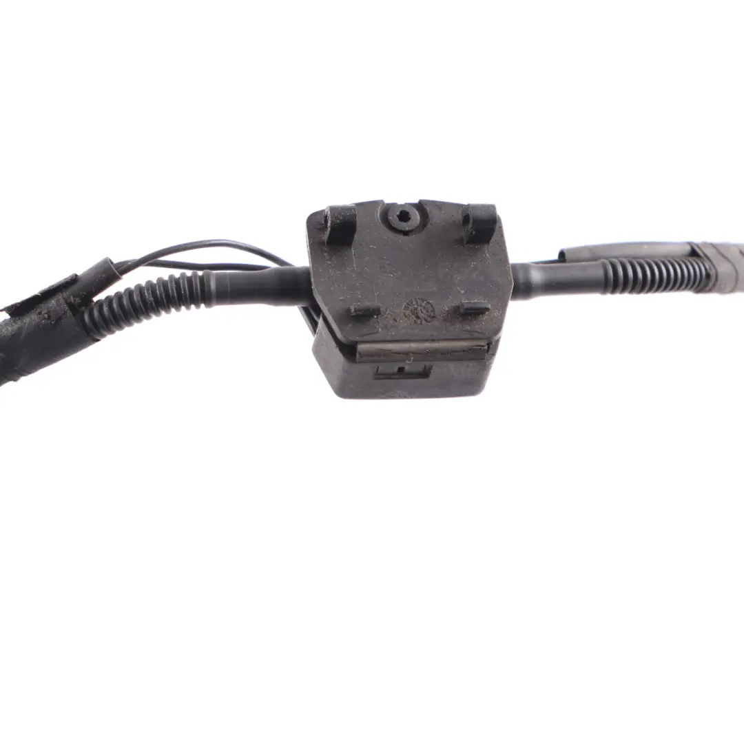 Ugello Catena Lavacristalli Tubo 73367464 per BMW F32 F33 con numero di parte 7367464 BMW F32 F33 Ugello Catena Lavacristalli Tubo 73367464 - SKU 7367464-1 - Numero di parte 7367464