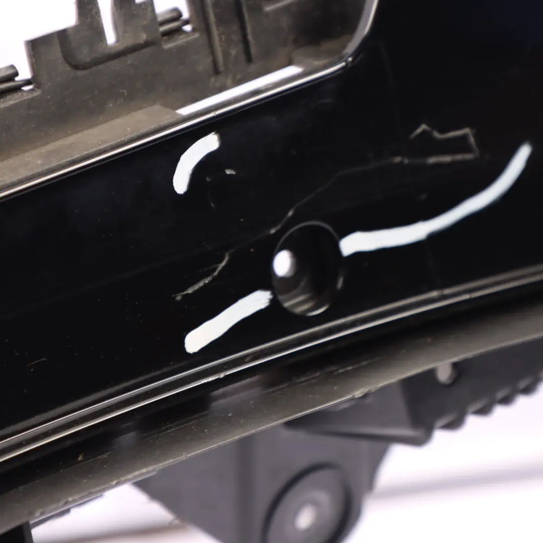 Pannello Rivestimento Tetto Spoiler Posteriore Inferiore Nero per Mini F54 con numero di parte 7368169 Mini F54 Pannello Rivestimento Tetto Spoiler Posteriore Inferiore Nero - SKU 7368169-BLK - Numero di parte 7368169